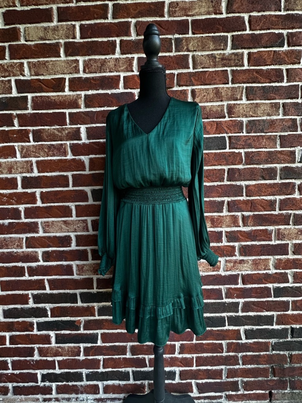 She + Sky Emerald Green Long-Sleeve V-Neck Smocked Waist Dress